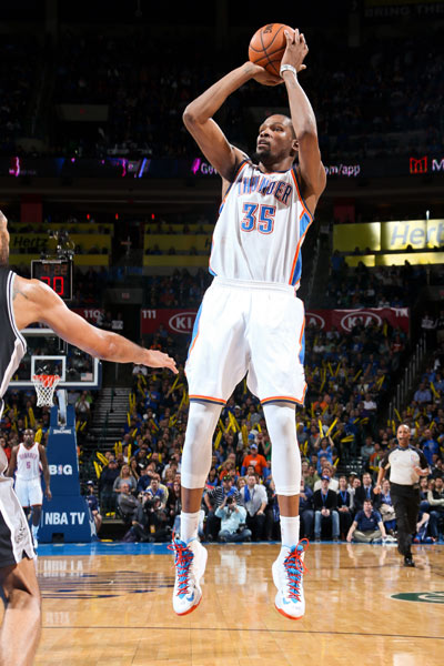 足球报谈U22国足：蒯纪闻表现出色，U20小将可能得到更多机会.